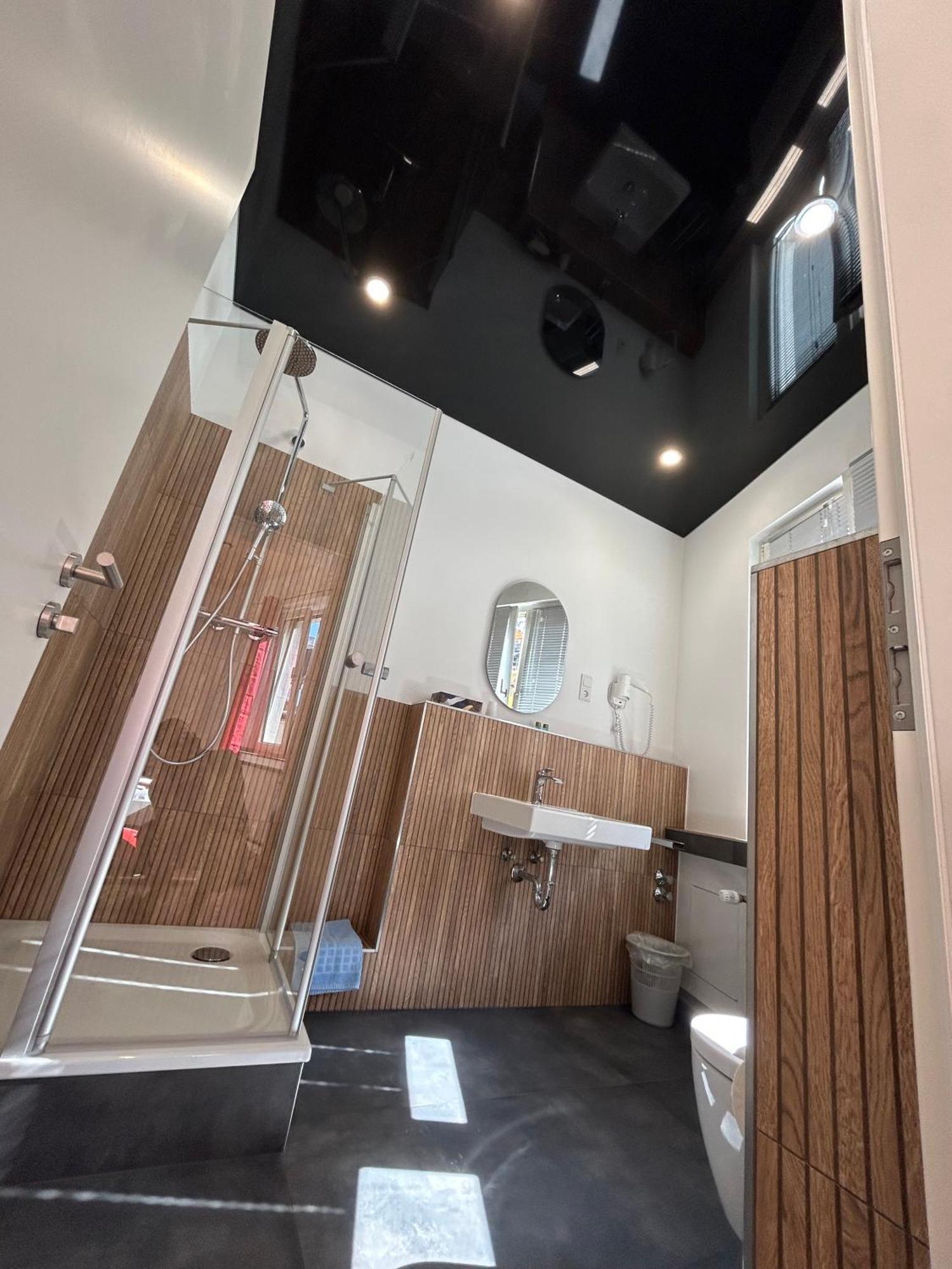 Hotel Haus Schwan 3*